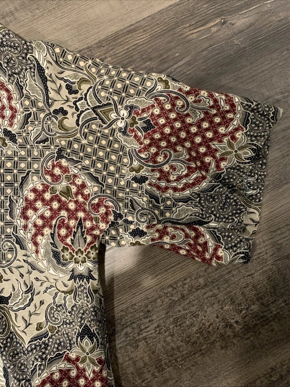 Vtg Singapore Exclusive Collection Batik Shirt Men's (XL) Green Red Floral Boho - Picture 4 of 11